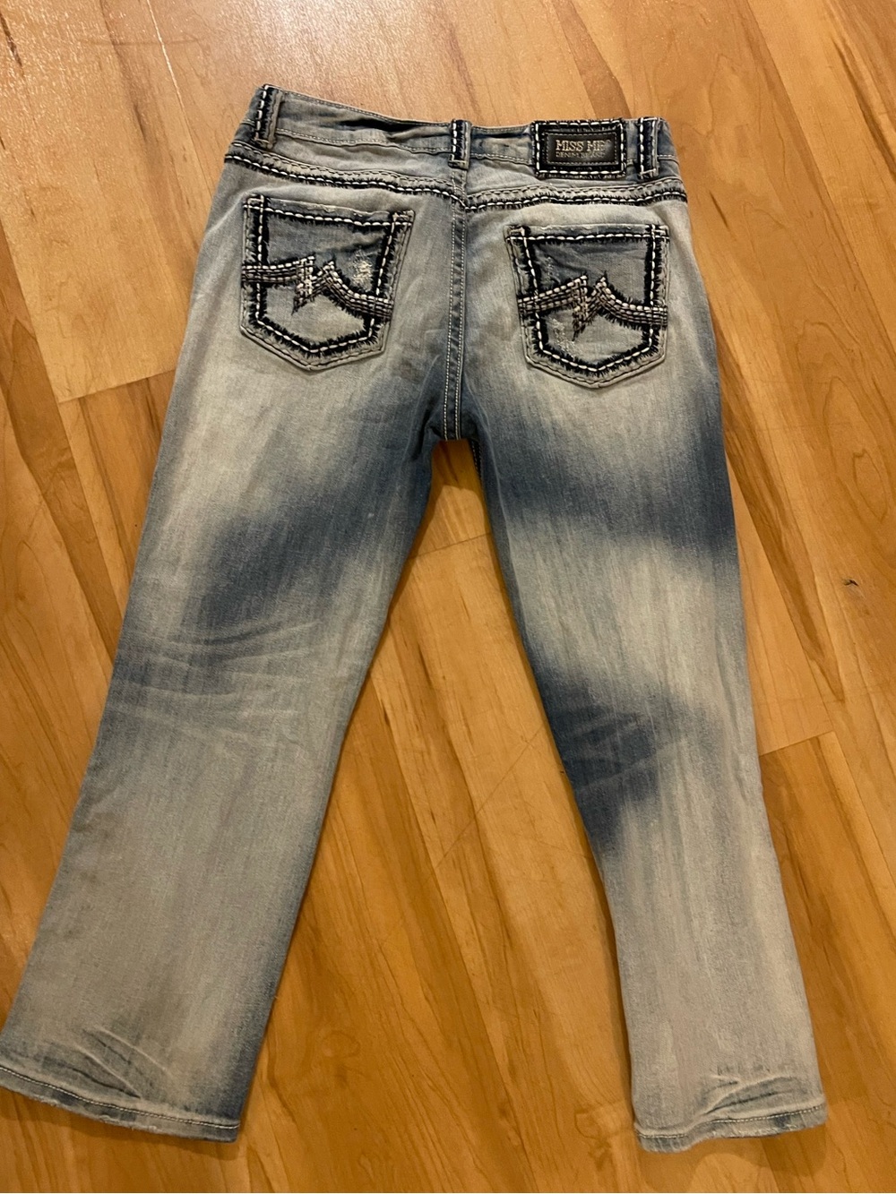 Y2K Miss Me Boyfriend Ankle Capri Jeans Silver Creek Embellished 29